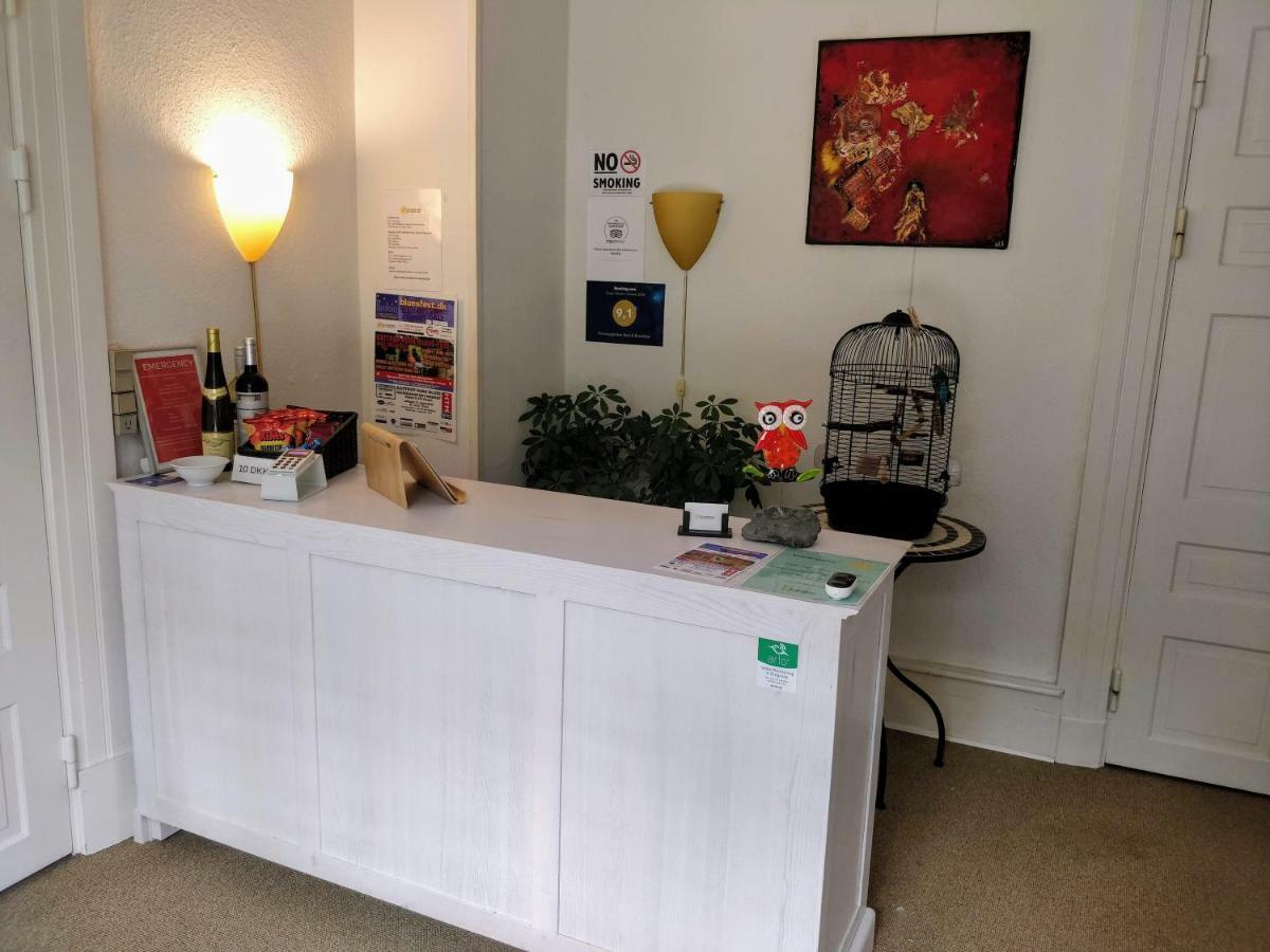 Provstegarden Bed & Breakfast Hovedgard Екстер'єр фото